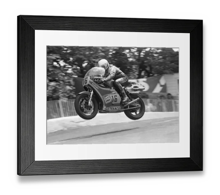 Framed Print : Graeme Crosby (Suzuki) 1980 Senior TT Framed Print : Graeme Crosby (Suzuki) 1980 Senior TT