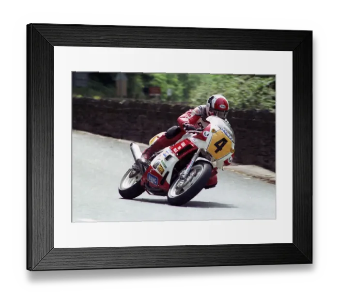 Framed Print : Steve Cull (Yamaha) 1990 Supersport 600 TT Framed Print : Steve Cull (Yamaha) 1990 Supersport 600 TT