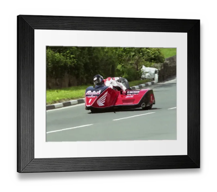 Framed Print : Dave Molyneux & Peter Hill (DMR) 1996 Sidecar TT Framed Print : Dave Molyneux & Peter Hill (DMR) 1996 Sidecar TT