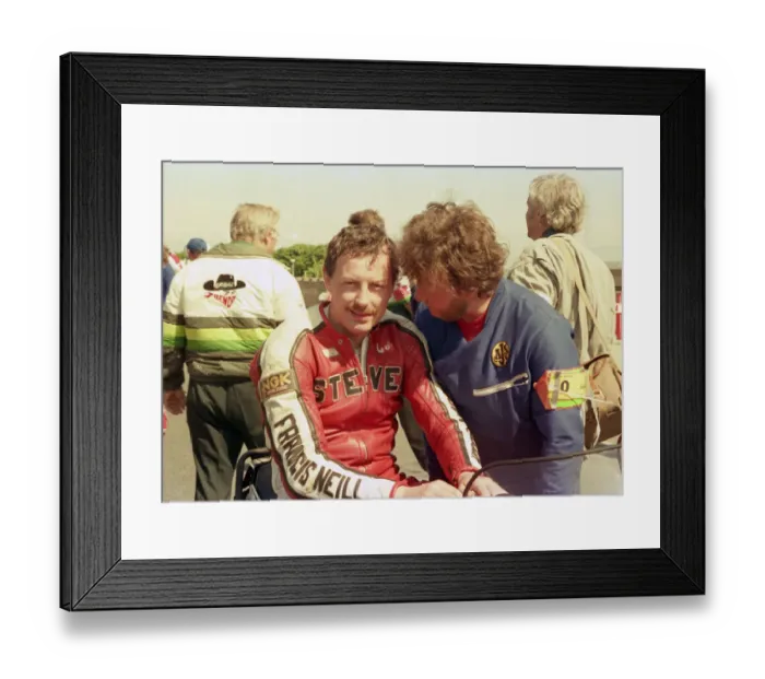 Framed Print : Steve Cull (Suzuki) 1987 Production B TT Framed Print : Steve Cull (Suzuki) 1987 Production B TT