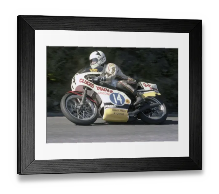 Framed Print : Bob Jackson (Clucas Yamaha) 1979 Junior Manx Grand Prix
