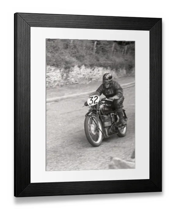 Framed Print : Joe Jackson (Velocette) 1952 Junior Manx Grand Prix Framed Print : Joe Jackson (Velocette) 1952 Junior Manx Grand Prix