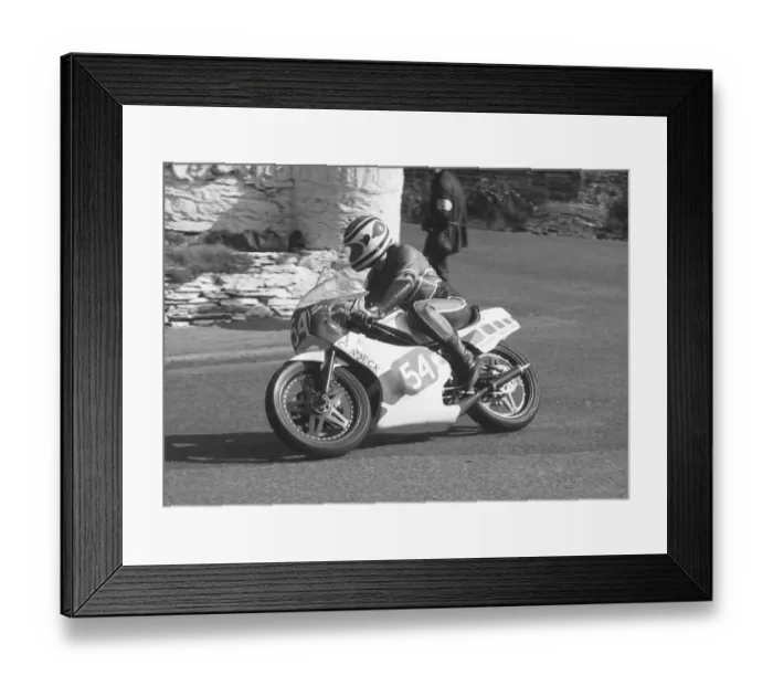 Framed Print : Gary Jamison (Yamaha) 1986 Newcomers Manx Grand Prix Framed Print : Gary Jamison (Yamaha) 1986 Newcomers Manx Grand Prix