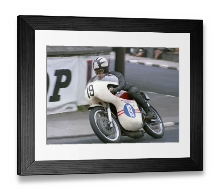 Framed Print : Tommy Robb (Bultaco) 1968 Junior TT Framed Print : Tommy Robb (Bultaco) 1968 Junior TT