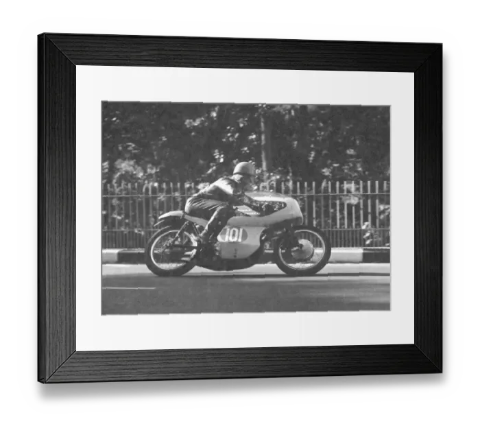 Framed Print : T Neil Kelly (Royal Enfield) 1965 Lightweight Manx Grand Prix