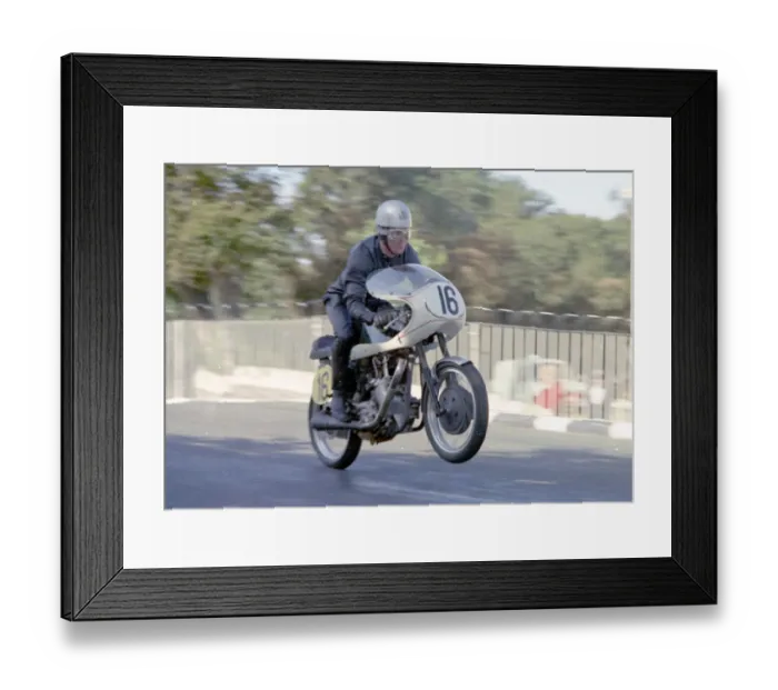 Framed Print : T Neil Kelly (Velocette) 1967 Senior Manx Grand Prix Framed Print : T Neil Kelly (Velocette) 1967 Senior Manx Grand Prix