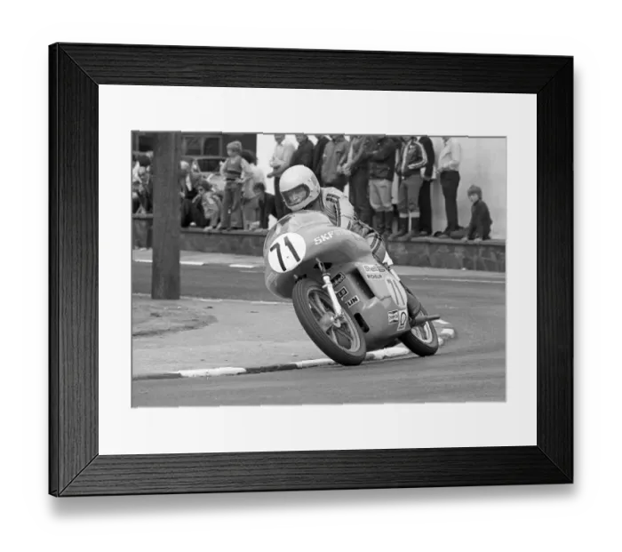 Framed Print : T Neil Kelly (Racewaye) 1975 Senior Manx Grand Prix Framed Print : T Neil Kelly (Racewaye) 1975 Senior Manx Grand Prix