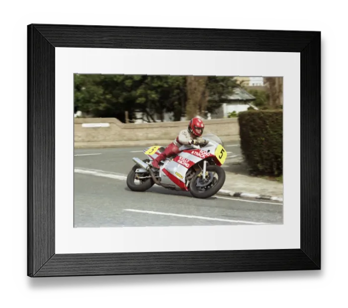 Framed Print : Phil Kneen (Road and Track Yamaha) 1986 Manx Grand Prix Framed Print : Phil Kneen (Road and Track Yamaha) 1986 Manx Grand Prix