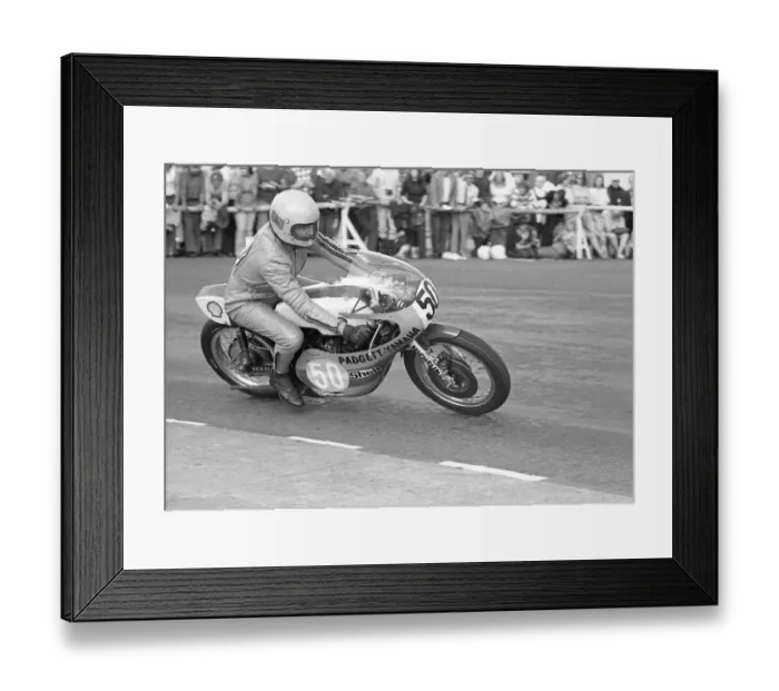 Framed Print : T Neil Kelly (Padgett Yamaha) 1975 Junior Manx Grand Prix Framed Print : T Neil Kelly (Padgett Yamaha) 1975 Junior Manx Grand Prix