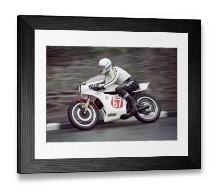 Framed Print : Patrick Keane (Yamaha) 1978 Newcomers Manx Grand Prix Framed Print : Patrick Keane (Yamaha) 1978 Newcomers Manx Grand Prix