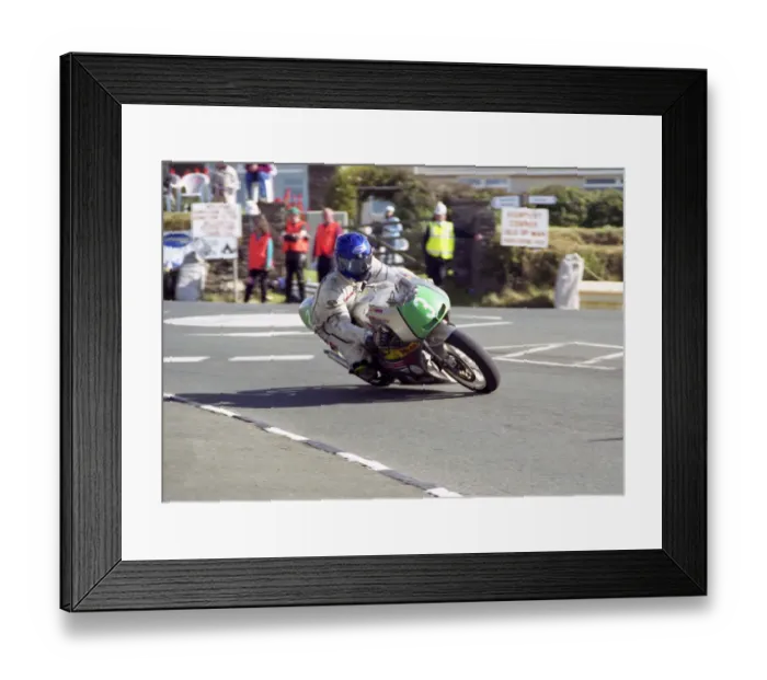 Framed Print : Norman Kneen (Yamaha) 2003 Lightweight Manx Grand Prix Framed Print : Norman Kneen (Yamaha) 2003 Lightweight Manx Grand Prix