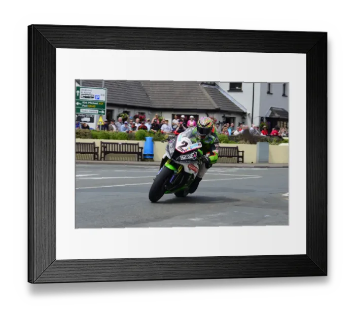Framed Print : James Hillier (Kawasaki) 2014 Senior TT Framed Print : James Hillier (Kawasaki) 2014 Senior TT
