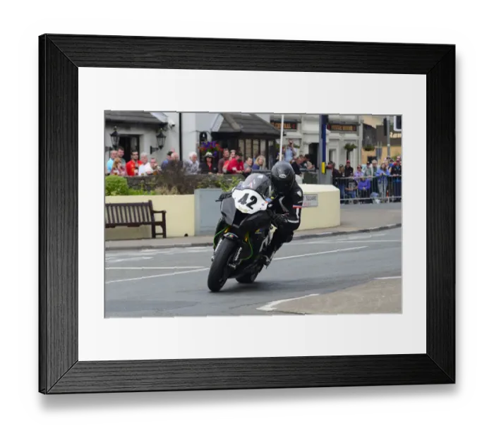 Framed Print : Dan Hegarty (Kawasaki) 2014 Senior TT Framed Print : Dan Hegarty (Kawasaki) 2014 Senior TT