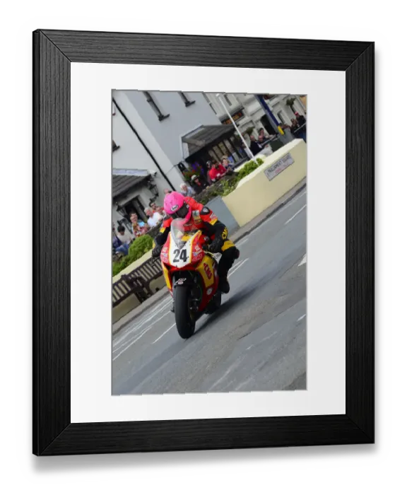 Framed Print : Davy Morgan (Honda) 2014 Senior TT Framed Print : Davy Morgan (Honda) 2014 Senior TT