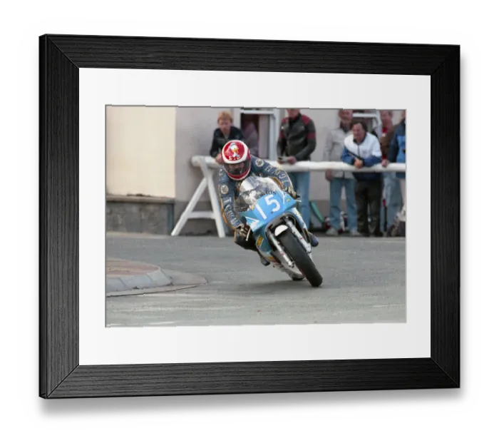 Framed Print : Sean Collister (Yamaha) 1990 Junior Manx Grand Prix Framed Print : Sean Collister (Yamaha) 1990 Junior Manx Grand Prix