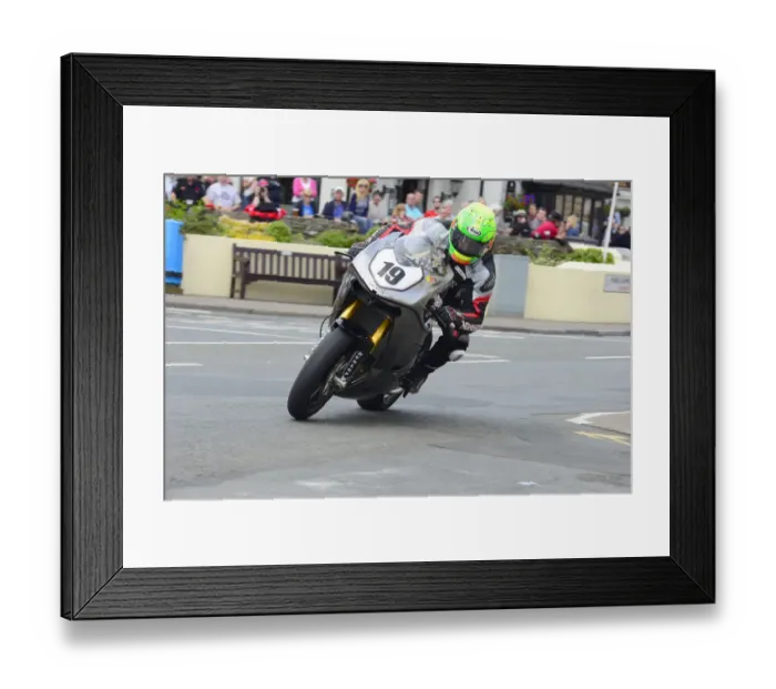 Framed Print : Cameron Donald (Norton) 2014 Senior TT Framed Print : Cameron Donald (Norton) 2014 Senior TT