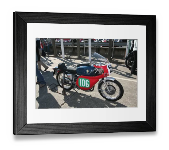 Framed Print : Alistair Rogers (Ducati) 2007 TT Parade Lap Framed Print : Alistair Rogers (Ducati) 2007 TT Parade Lap