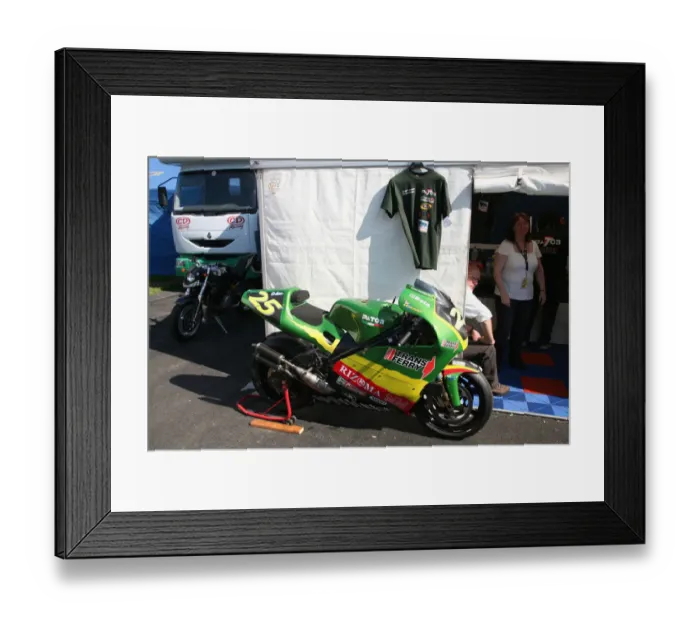 Framed Print : Steve Linsdell (Paton) 2007 TT Framed Print : Steve Linsdell (Paton) 2007 TT