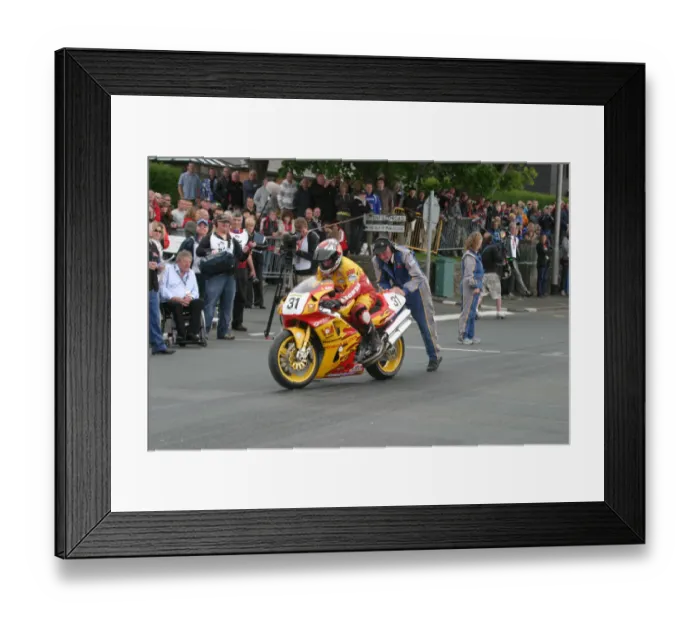 Framed Print : Paul Ashton (Honda) 2010 TT Parade Lap Framed Print : Paul Ashton (Honda) 2010 TT Parade Lap