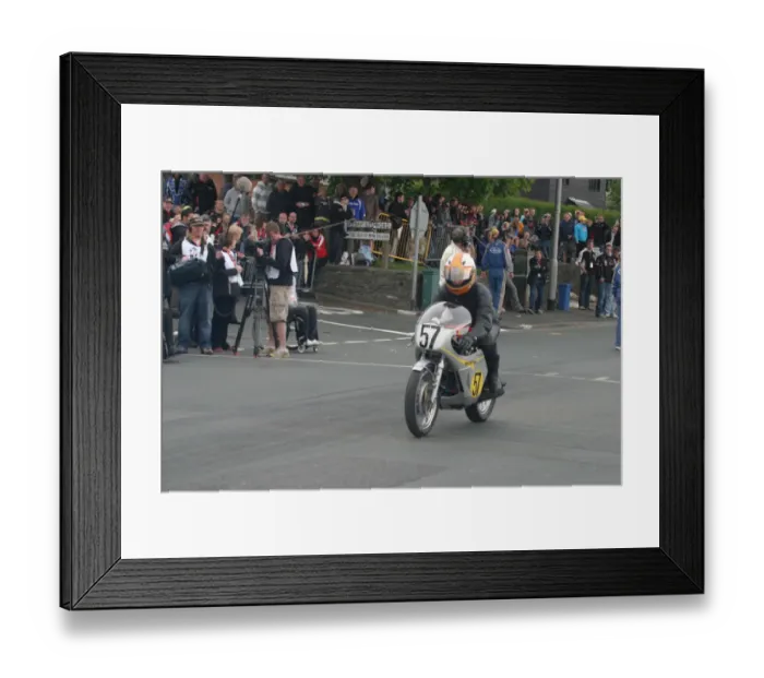 Framed Print : Ronald Mullin (Honda) 2010 TT Parade Lap Framed Print : Ronald Mullin (Honda) 2010 TT Parade Lap