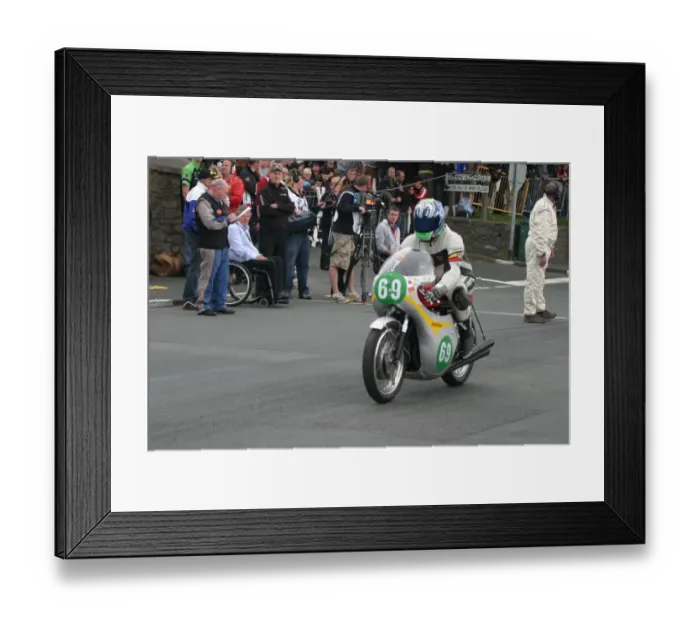 Framed Print : Richard Steadman (Honda) 2010 TT Parade Lap Framed Print : Richard Steadman (Honda) 2010 TT Parade Lap