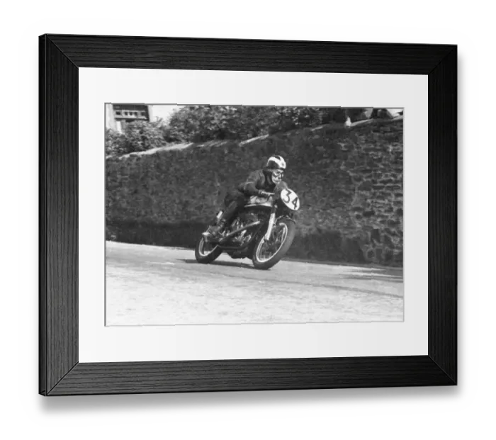 Framed Print : Phil Read (Norton) 1960 Senior Manx Grand Prix