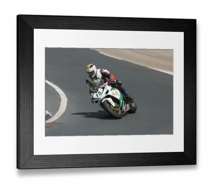 Framed Print : Michael Dunlop (Yamaha) 2009 Superbike TT Framed Print : Michael Dunlop (Yamaha) 2009 Superbike TT