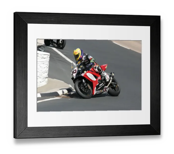 Framed Print : John Burrrows (Suzuki) 2009 Superbike TT Framed Print : John Burrrows (Suzuki) 2009 Superbike TT