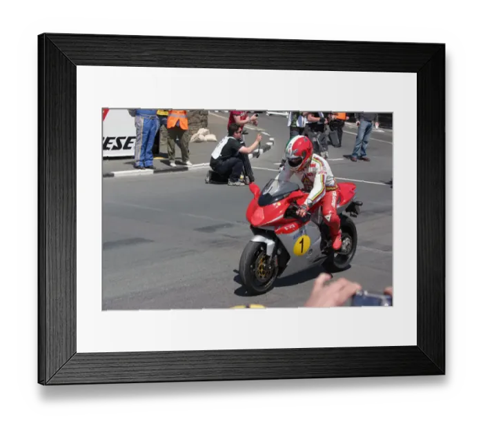 Framed Print : Giacomo Agostini (MV) 2009 TT Parade Lap