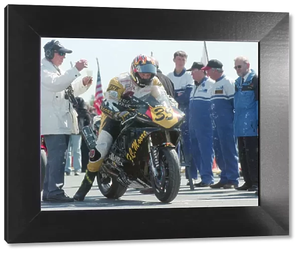 Steve Dey (Yamaha) 2000 Senior TT