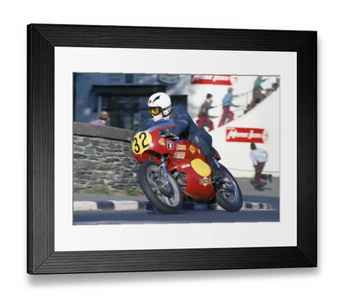 Framed Print : Roger Cocks (Aermacchi Harley Davidson) 1974 Senior Manx Grand Prix