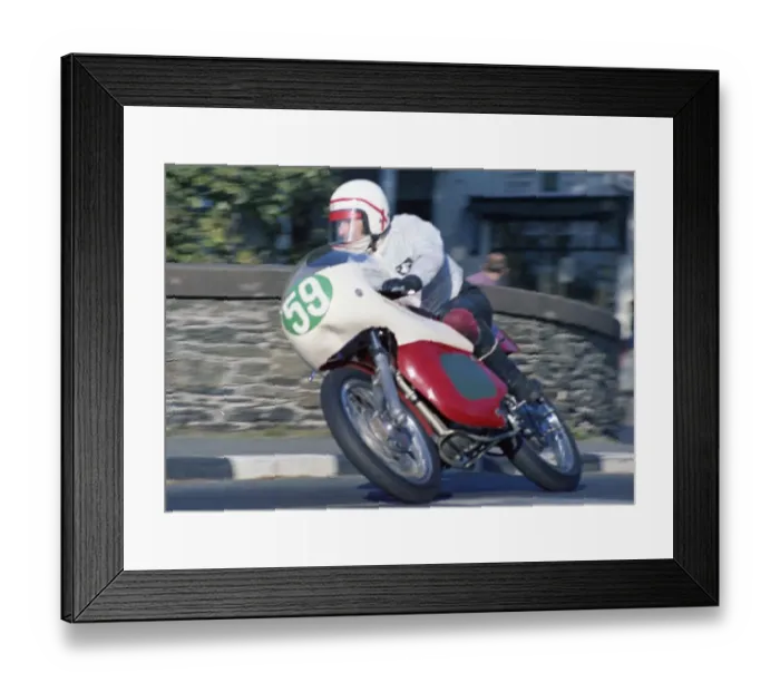 Framed Print : Raymond Graham (Ducati) 1974 Lightweight Manx Grand Prix