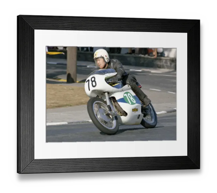 Framed Print : Andy Francis (Greeves) 1975 Lightweight Manx Grand Prix Framed Print : Andy Francis (Greeves) 1975 Lightweight Manx Grand Prix