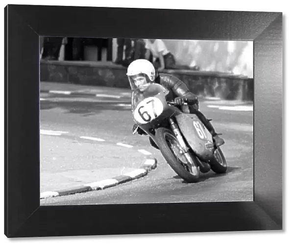 Colin Hammond (Bultaco) 1975 Lightweight Manx Grand Prix