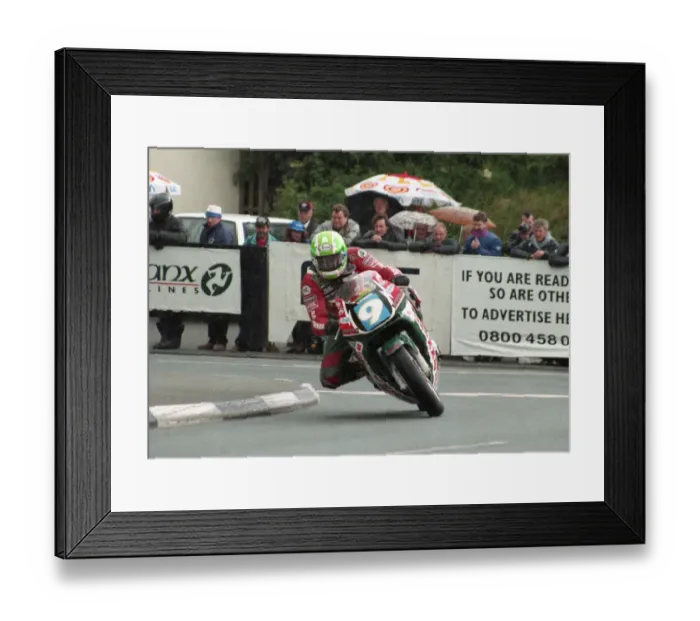 Framed Print : Derek Young (Anderton Honda) 1998 Junior TT Framed Print : Derek Young (Anderton Honda) 1998 Junior TT