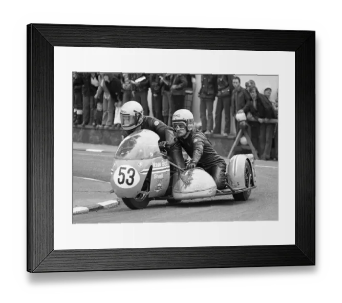 Framed Print : Barrie Moran & Ken Moran (Moran Norton) 1974 750 Sidecar TT Framed Print : Barrie Moran & Ken Moran (Moran Norton) 1974 750 Sidecar TT
