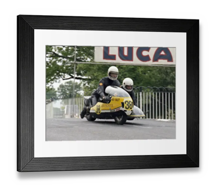 Framed Print : Nev Riley & Peter Cartwright (BSA) 1974 Sidecar 750 TT