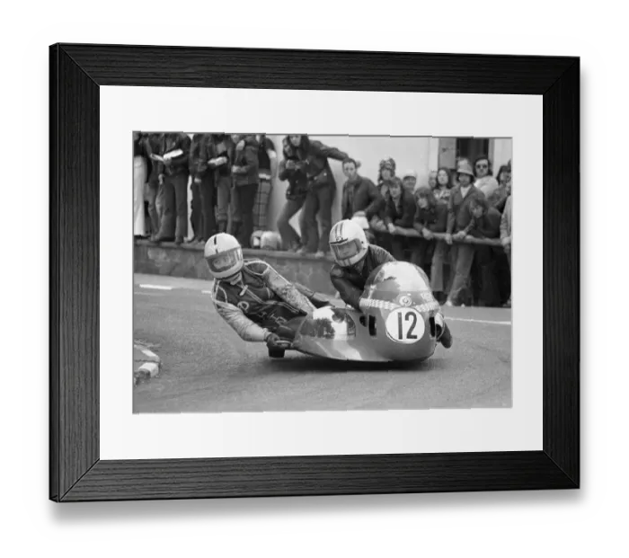 Framed Print : Otto Haller & Pauline Goddard (BMW) 1974 750 Sidecar TT Framed Print : Otto Haller & Pauline Goddard (BMW) 1974 750 Sidecar TT