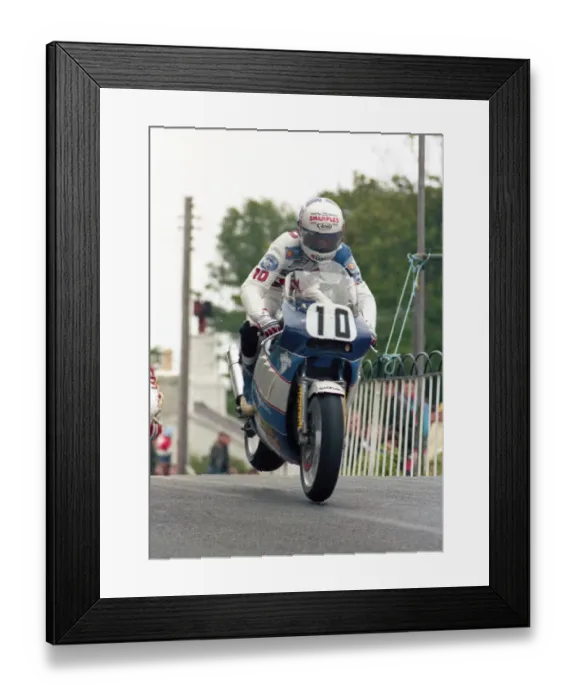 Framed Print : Phil Mellor (Suzuki) 1988 Formula One TT Framed Print : Phil Mellor (Suzuki) 1988 Formula One TT