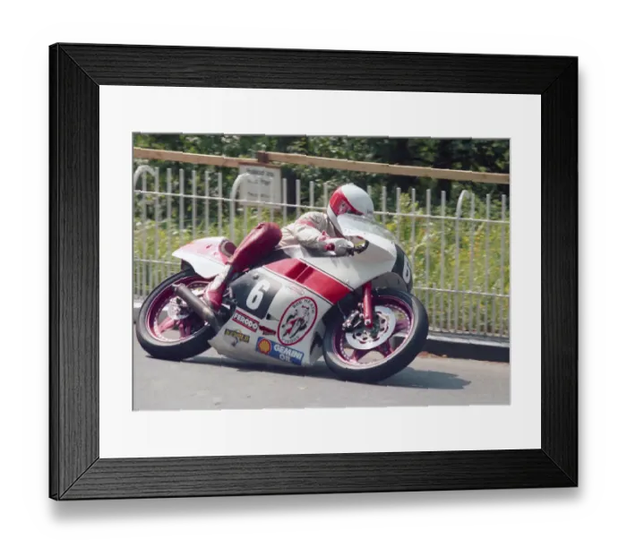 Framed Print : Bob Heath (Yamaha) 1988 Junior TT Framed Print : Bob Heath (Yamaha) 1988 Junior TT