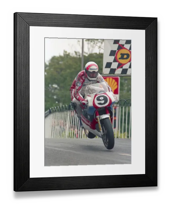 Framed Print : Roger Burnett (Honda) 1988 Formula One TT Framed Print : Roger Burnett (Honda) 1988 Formula One TT