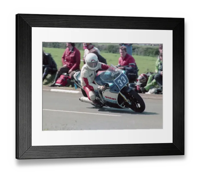 Framed Print : Kevin Wilson (Suzuki) 1986 Production B TT Framed Print : Kevin Wilson (Suzuki) 1986 Production B TT
