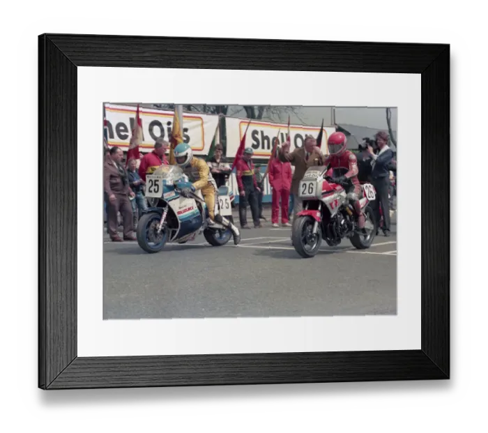 Framed Print : David Griffith (Suzuki) and Bill Simpson (Yamaha) 1986 Formula One TT Framed Print : David Griffith (Suzuki) and Bill Simpson (Yamaha) 1986 Formula One TT