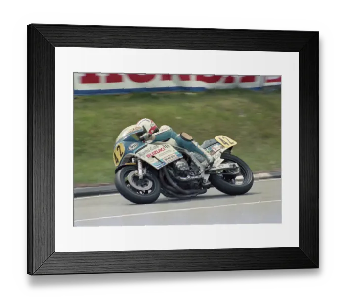 Framed Print : Neil Robinson (Suzuki) 1986 Senior TT Framed Print : Neil Robinson (Suzuki) 1986 Senior TT