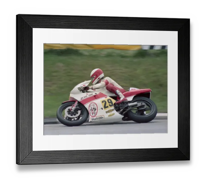 Framed Print : Bob Heath (Suzuki) 1986 Senior TT Framed Print : Bob Heath (Suzuki) 1986 Senior TT