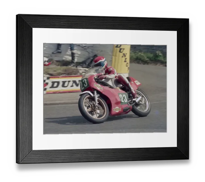 Framed Print : Chris Fargher (Yamaha) 1986 Junior TT Framed Print : Chris Fargher (Yamaha) 1986 Junior TT
