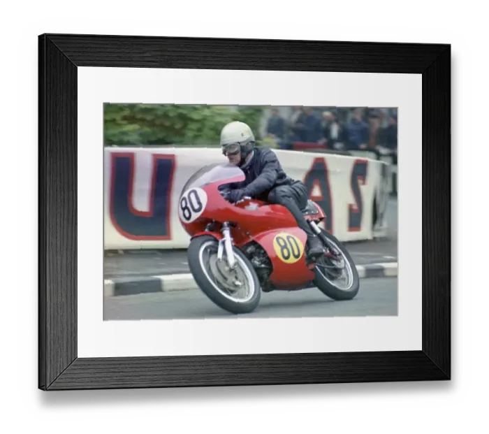 Framed Print : Len Williams (Aermacchi) 1971 Senior TT Framed Print : Len Williams (Aermacchi) 1971 Senior TT