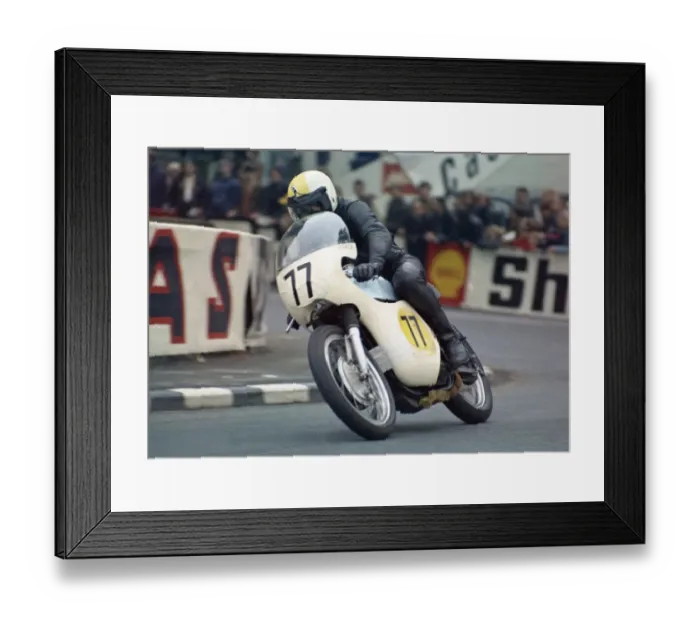 Framed Print : Brian Walsh (Norton) 1971 Senior TT Framed Print : Brian Walsh (Norton) 1971 Senior TT