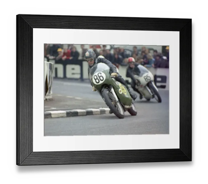 Framed Print : Jeff Boniface (Norton) 1971 Senior TT Framed Print : Jeff Boniface (Norton) 1971 Senior TT