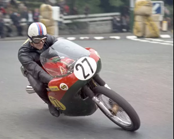Roger Sutcliffe (Cowles Matchless Metisse) 1971 Senior TT